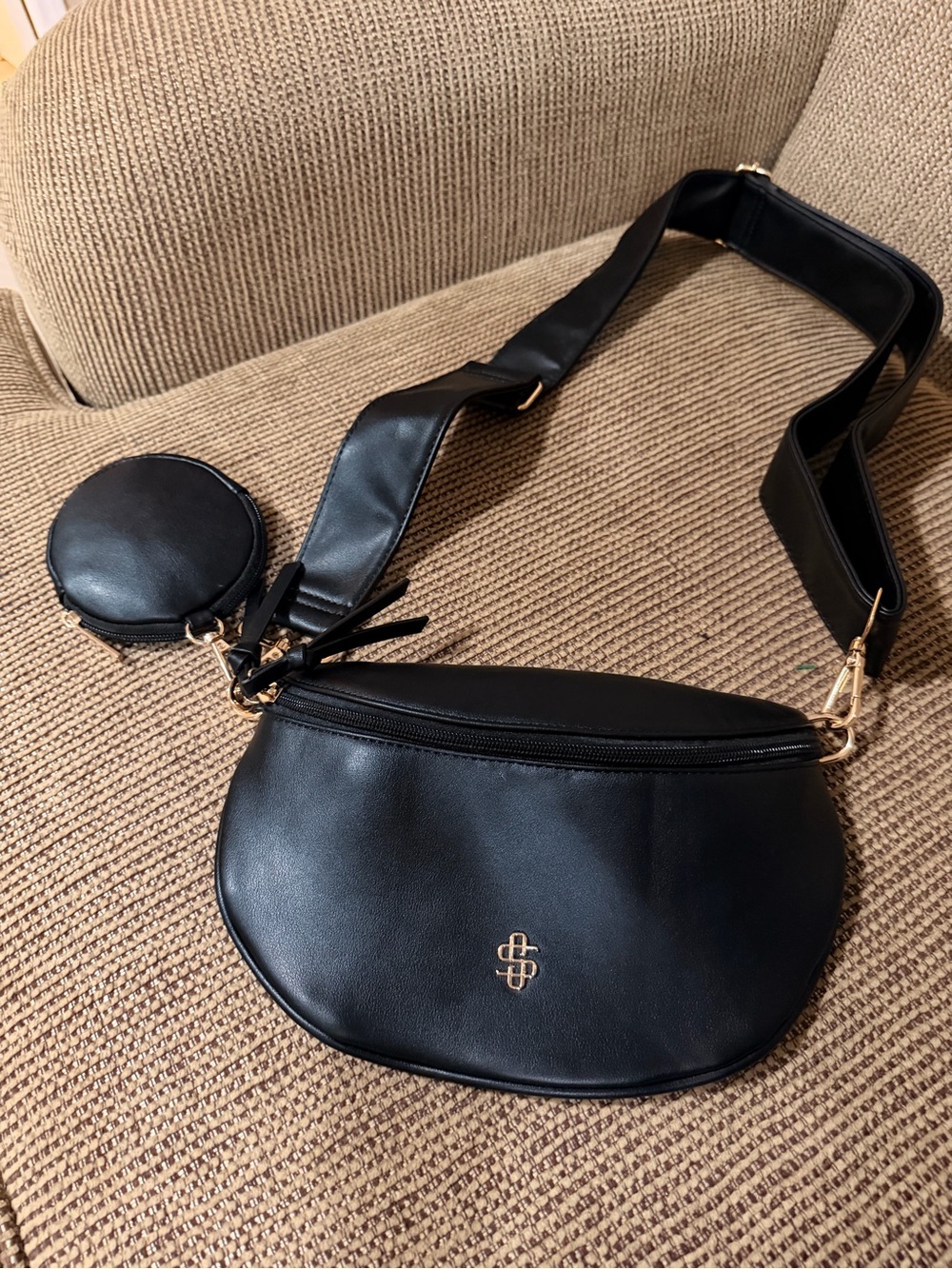 Simply Southern Black Crossbody Saddle Bag with Coin Pouch never used